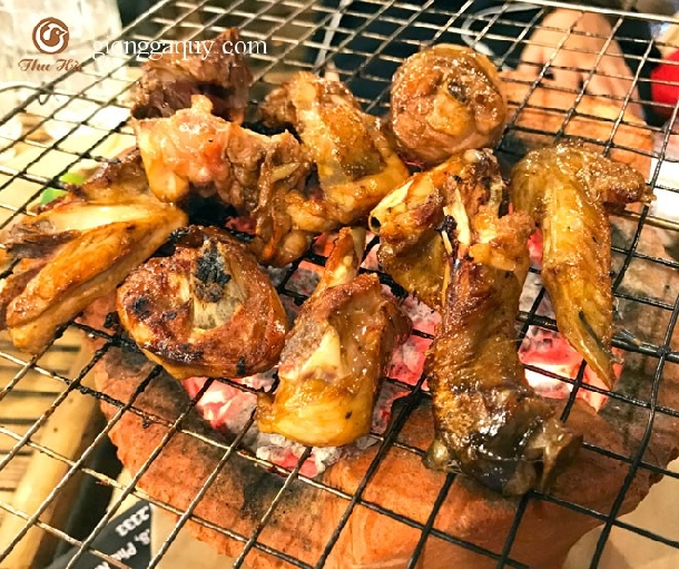 Gà Đông Tảo nướng muối ớt